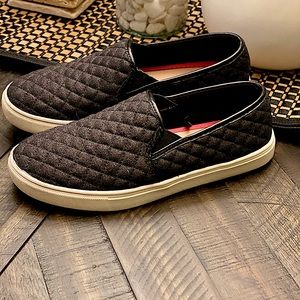 Girls Black glittered slip on shoes